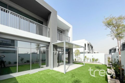 Villa de 5 chambres à Dubai South (Dubai World Central), UAE No. 173547