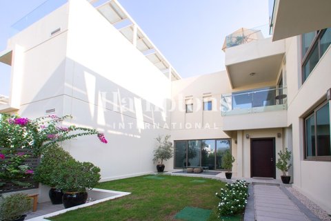 Villa de 4 dormitorios en The Sustainable City, UAE No. 154526 8