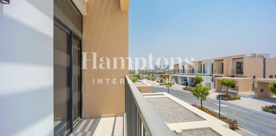 Villa de 3 chambres à Dubai South (Dubai World Central), UAE No. 154523