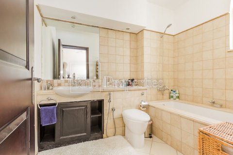 6 bedrooms Villa in Dubai, UAE No. 161879 10