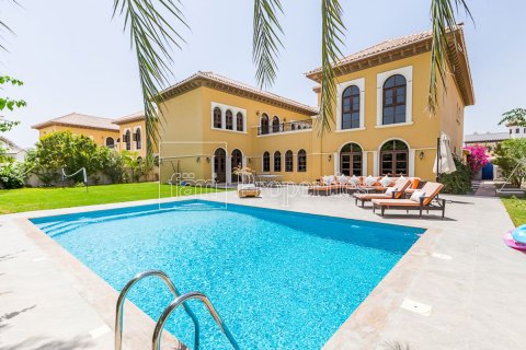 6 bedrooms Villa in Dubai, UAE No. 161879