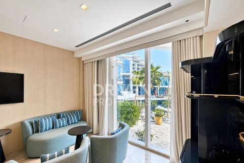 Квартира с 1 спальней в FIVE Palm Jumeirah, ОАЭ №209459 3