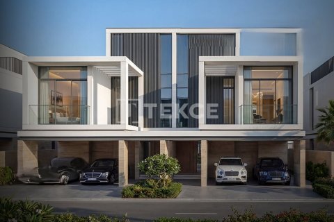 5 bedrooms Villa in Dubai Land, UAE No. 142250