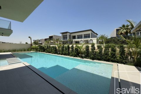 Villa de 5 dormitorios  No. 112555 3