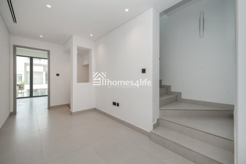 4 bedrooms Villa in Aura, UAE No. 144156 8