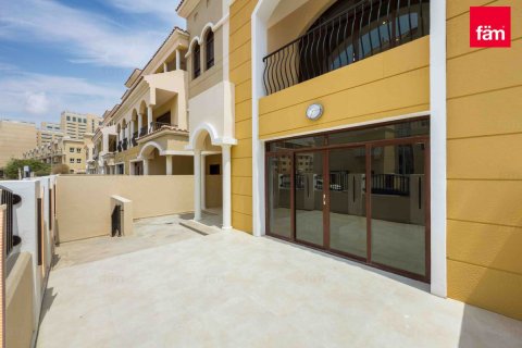 4 bedrooms Townhouse  No. 108131 26