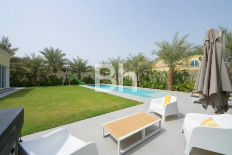Villa de 4 chambres  No. 114165 16
