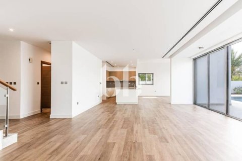 Villa de 5 dormitorios No. 114169 5