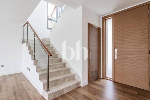 Villa de 5 dormitorios No. 114169 9