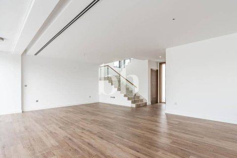 Villa de 5 dormitorios No. 114169 7