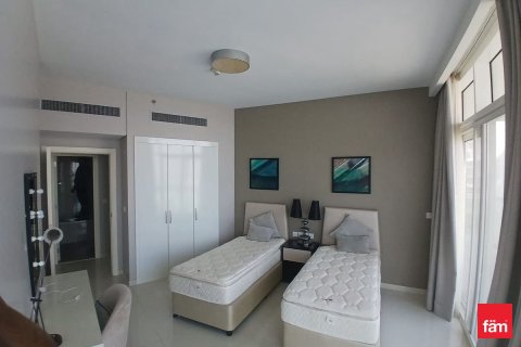 2 bedrooms Apartment in Dubai, UAE No. 143599 15