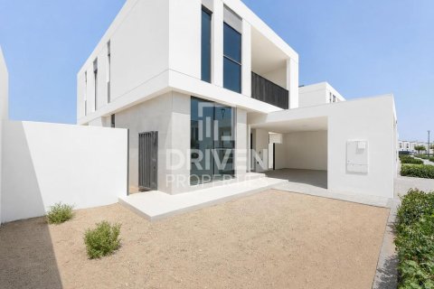 Вилла с 4 спальнями в EMAAR South, ОАЭ №192997 24