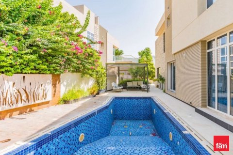 Villa de 5 chambres à Dubai, UAE No. 144436 4