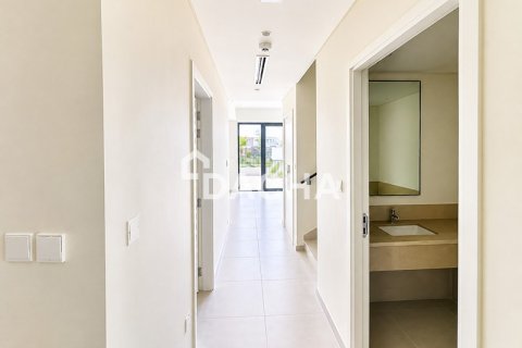 Townhouse de 3 chambres à EMAAR South, UAE No. 200296 9