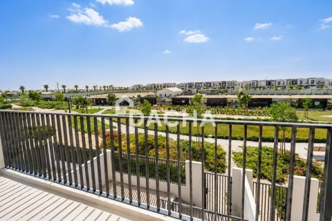 Townhouse de 3 chambres à EMAAR South, UAE No. 200296 20