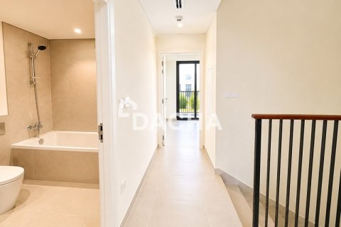 Townhouse de 3 chambres à EMAAR South, UAE No. 200296 21