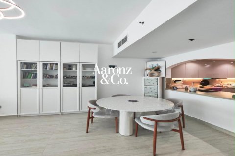1 bedroom Apartment in Jumeirah Lake Towers, UAE No. 200295 16
