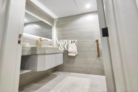 1 bedroom Apartment in Jumeirah Lake Towers, UAE No. 200295 6
