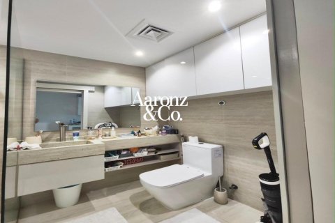 1 bedroom Apartment in Jumeirah Lake Towers, UAE No. 200295 5