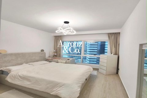 1 bedroom Apartment in Jumeirah Lake Towers, UAE No. 200295 10