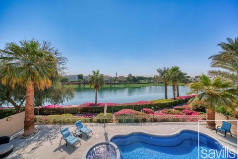 5 غرفة نوم  فيلا في Meadows, الإمارات العربية المتحدة رقم 136410