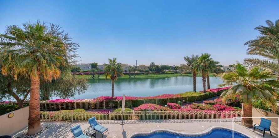 5 غرفة نوم  فيلا في Meadows, الإمارات العربية المتحدة رقم 136410