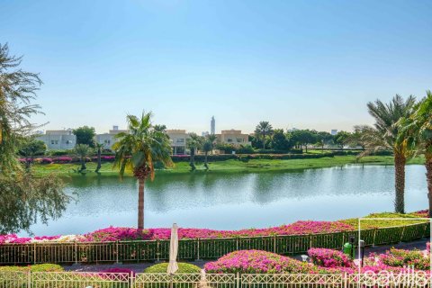 5 غرفة نوم  فيلا في Meadows, الإمارات العربية المتحدة رقم 136410 21