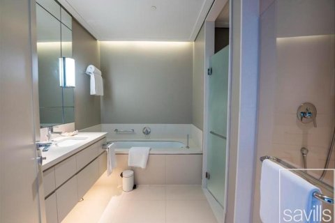 Квартира с 3 спальнями в Даунтаун Дубай (Даунтаун Бурдж Дубай), ОАЭ №136409 10