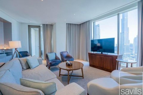 Квартира с 3 спальнями в Даунтаун Дубай (Даунтаун Бурдж Дубай), ОАЭ №136409 4