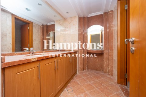 5 bedrooms Apartment No. 127203 12