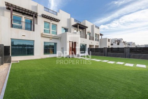 Villa de 5 chambres à Al Quoz, UAE No. 191037 3