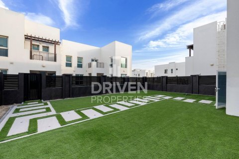 Villa de 5 chambres à Al Quoz, UAE No. 191037 8