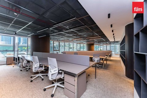503.5m² Office in Dubai, UAE No. 167814 3