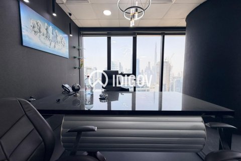 Office de 101.82m² en The Citadel Tower, UAE No. 184955 16