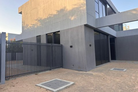5 bedrooms Villa in Tilal City, UAE No. 195098