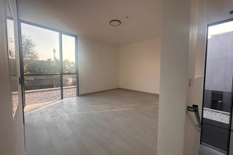 5 bedrooms Villa in Tilal City, UAE No. 195098 6