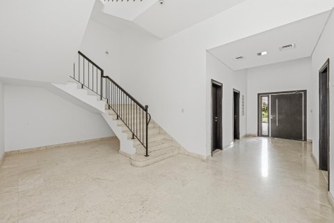 5 bedrooms Villa in The Villa, UAE No. 195095 7