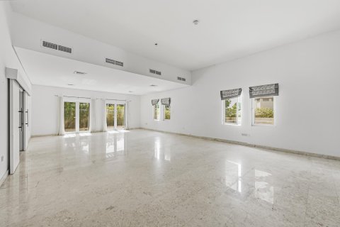 5 bedrooms Villa in The Villa, UAE No. 195095 10