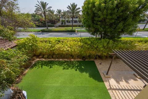 5 bedrooms Villa in The Villa, UAE No. 195095 25