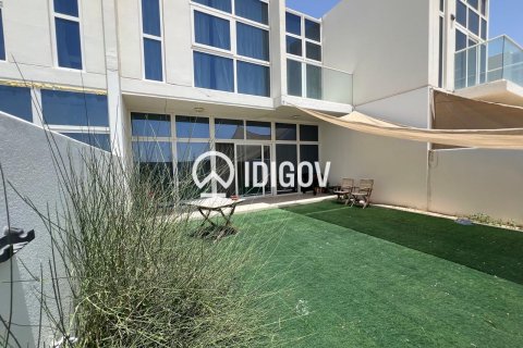 3 bedrooms Townhouse in Dubai, UAE No. 184939 10