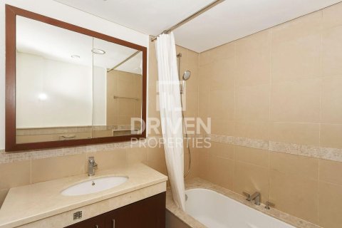 1 bedroom Apartment in Burj Vista, UAE No. 193027 10
