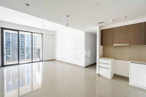 Квартира с 2 спальнями в 17 Icon Bay, ОАЭ №193028 3