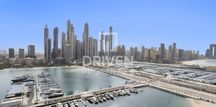2 bedrooms Apartment in EMAAR Beachfront, UAE No. 192910