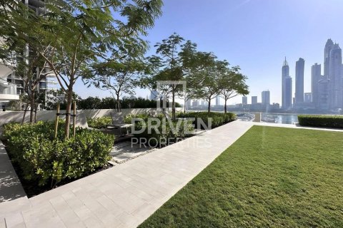 2 bedrooms Apartment in EMAAR Beachfront, UAE No. 192910 16
