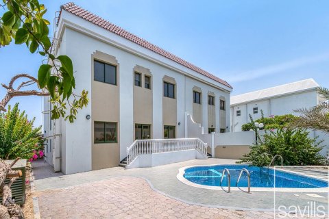 5 bedrooms Villa in Jumeirah 3, UAE No. 194555 8