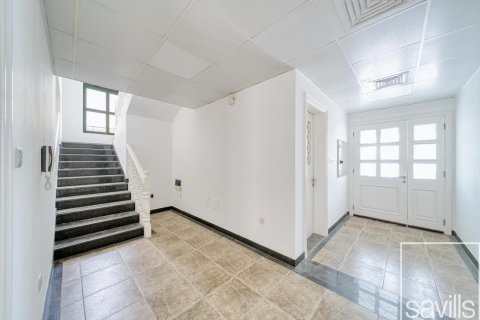 5 bedrooms Villa in Jumeirah 3, UAE No. 194555 4