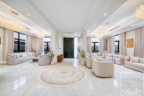 4 bedrooms Villa in Al Aweer, UAE No. 194554 13