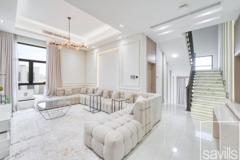 4 bedrooms Villa in Al Aweer, UAE No. 194554 16
