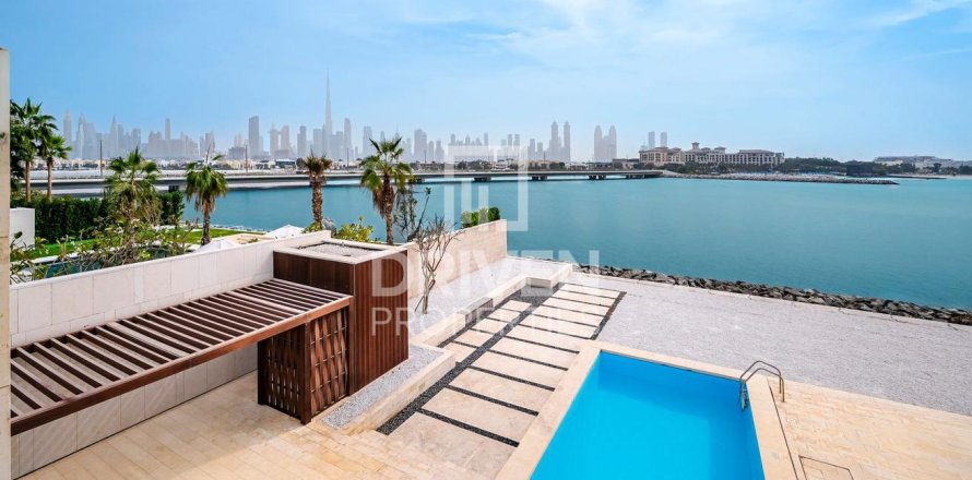 5 bedrooms Villa in Jumeirah Bay Island, UAE No. 188428
