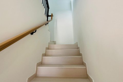2 bedrooms Townhouse in Dubai Land, UAE No. 142963 6